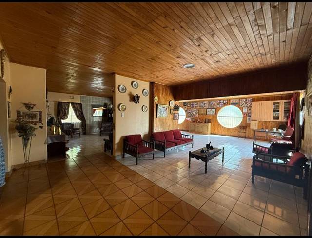 2 BEDROOM HOUSE FOR SALE IN VANDERBIJLPARK SE 2